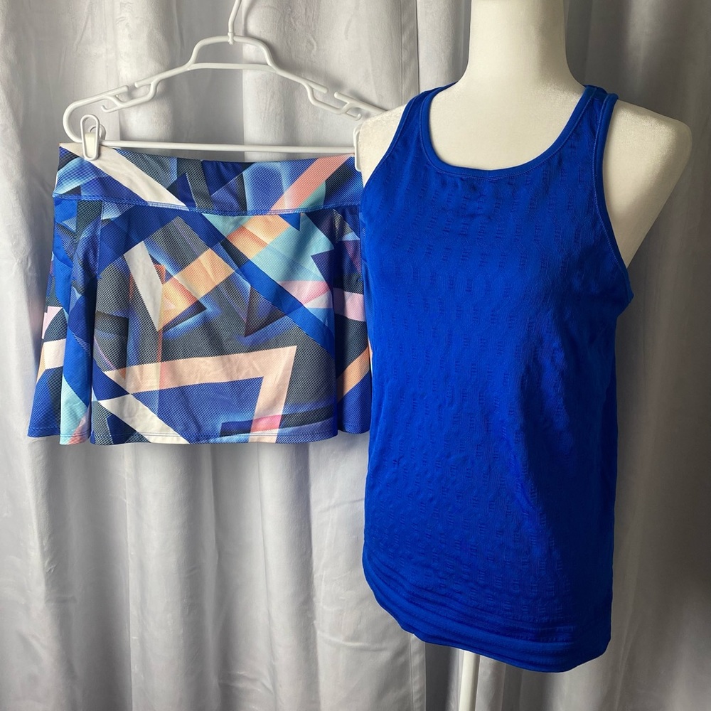 ATHLETA 2 piece tennis outfit.